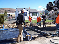 Pouring the porous concrete pavement